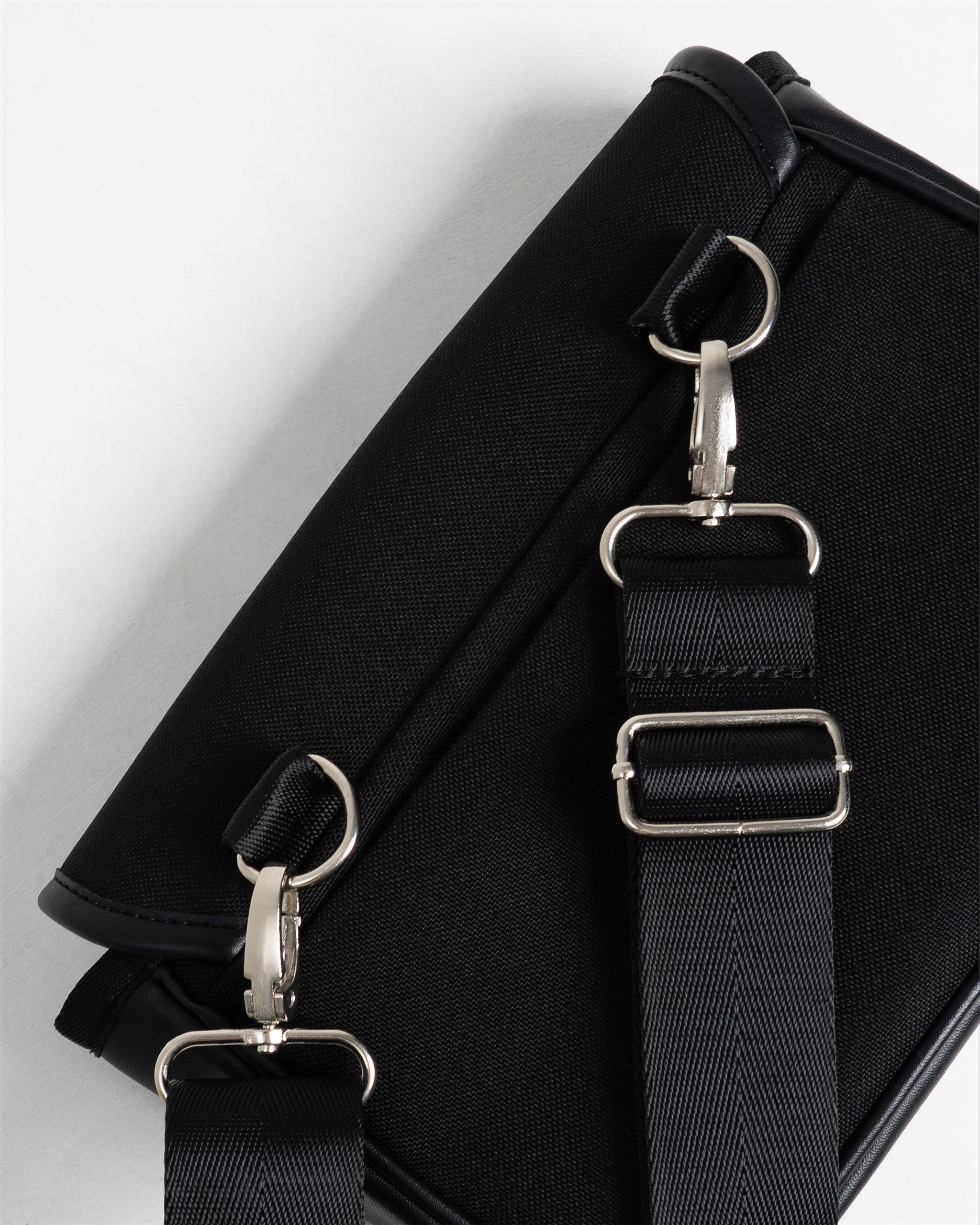 Core Flap Crossbody - Navy