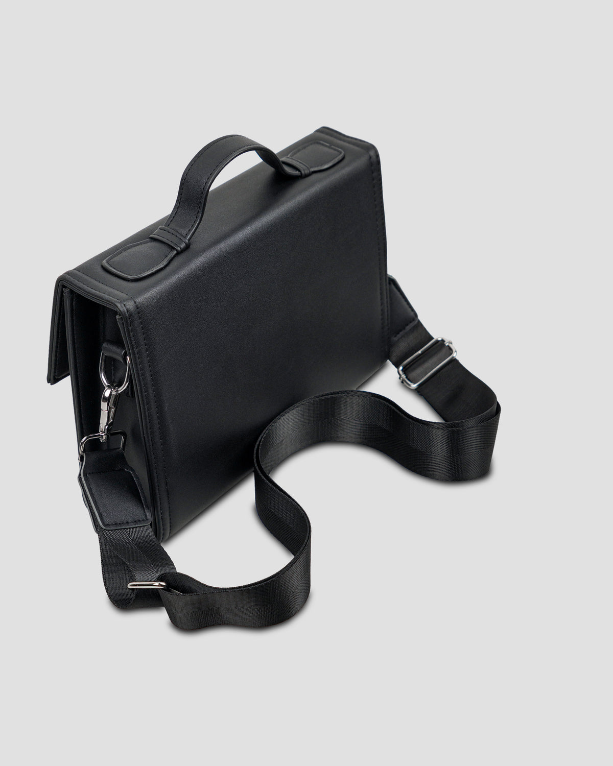 Structura Flap Crossbody - Black