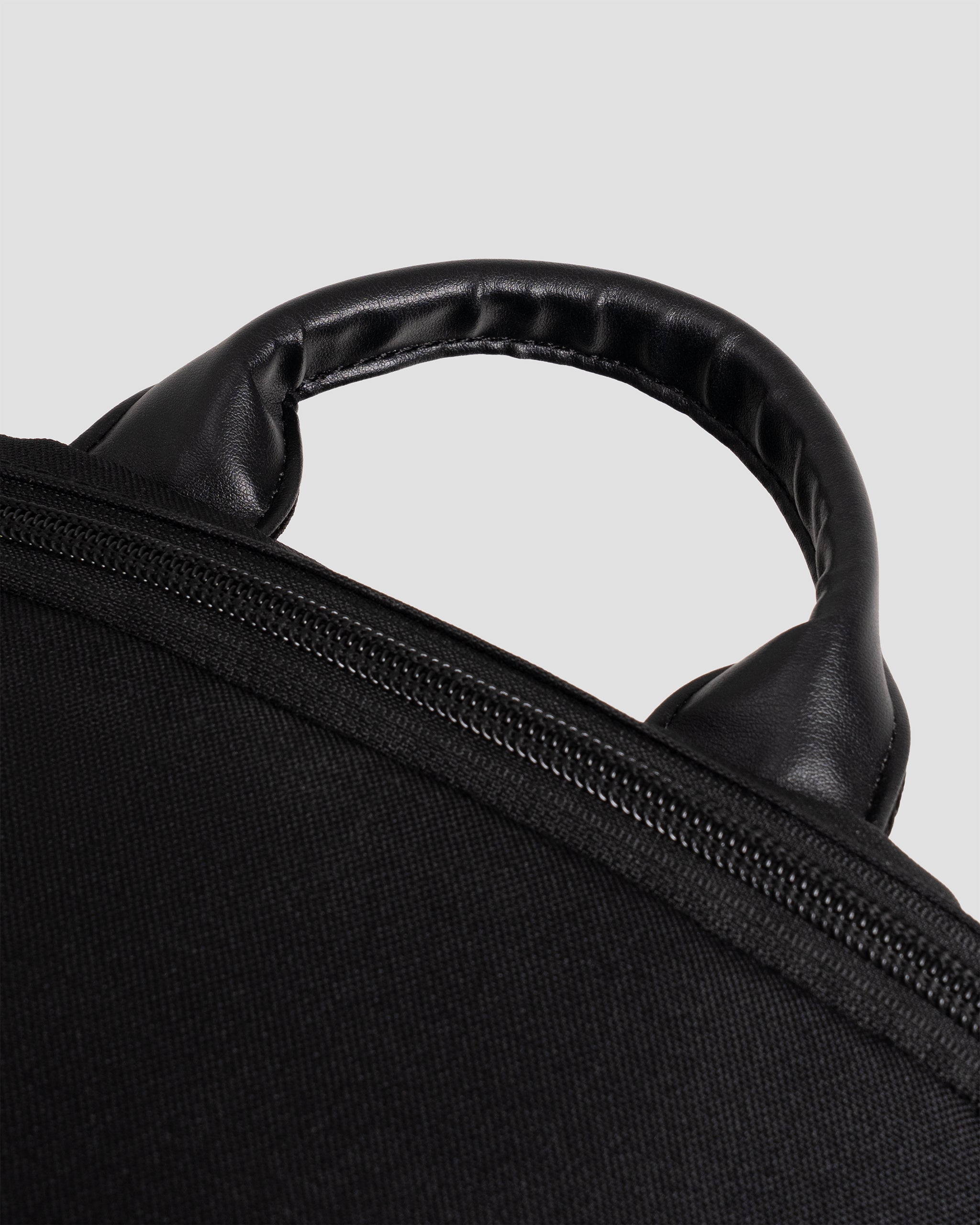 Envelope Sculpt Backpack Large - Black