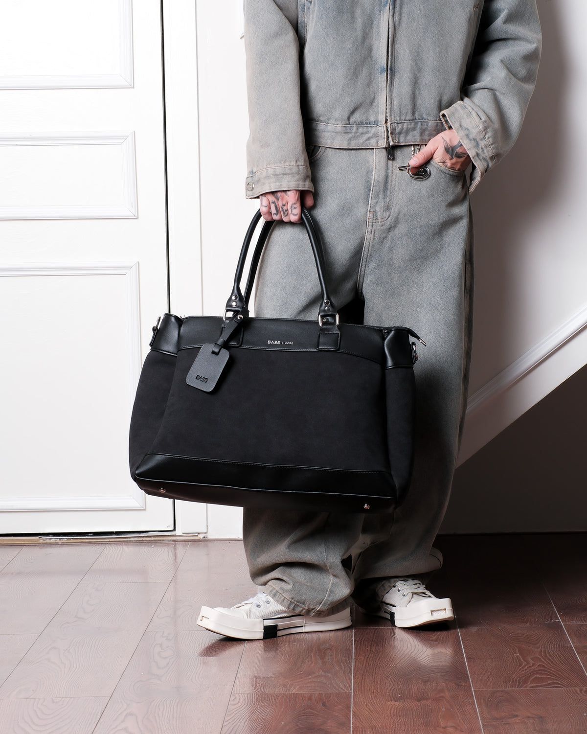 Contrast Suede Tote - Stealth Black
