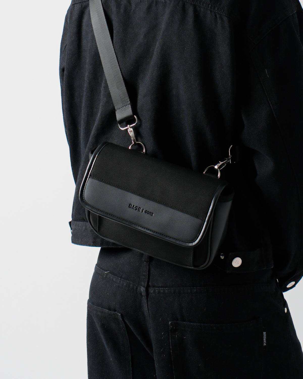 Core Flap Crossbody - Black